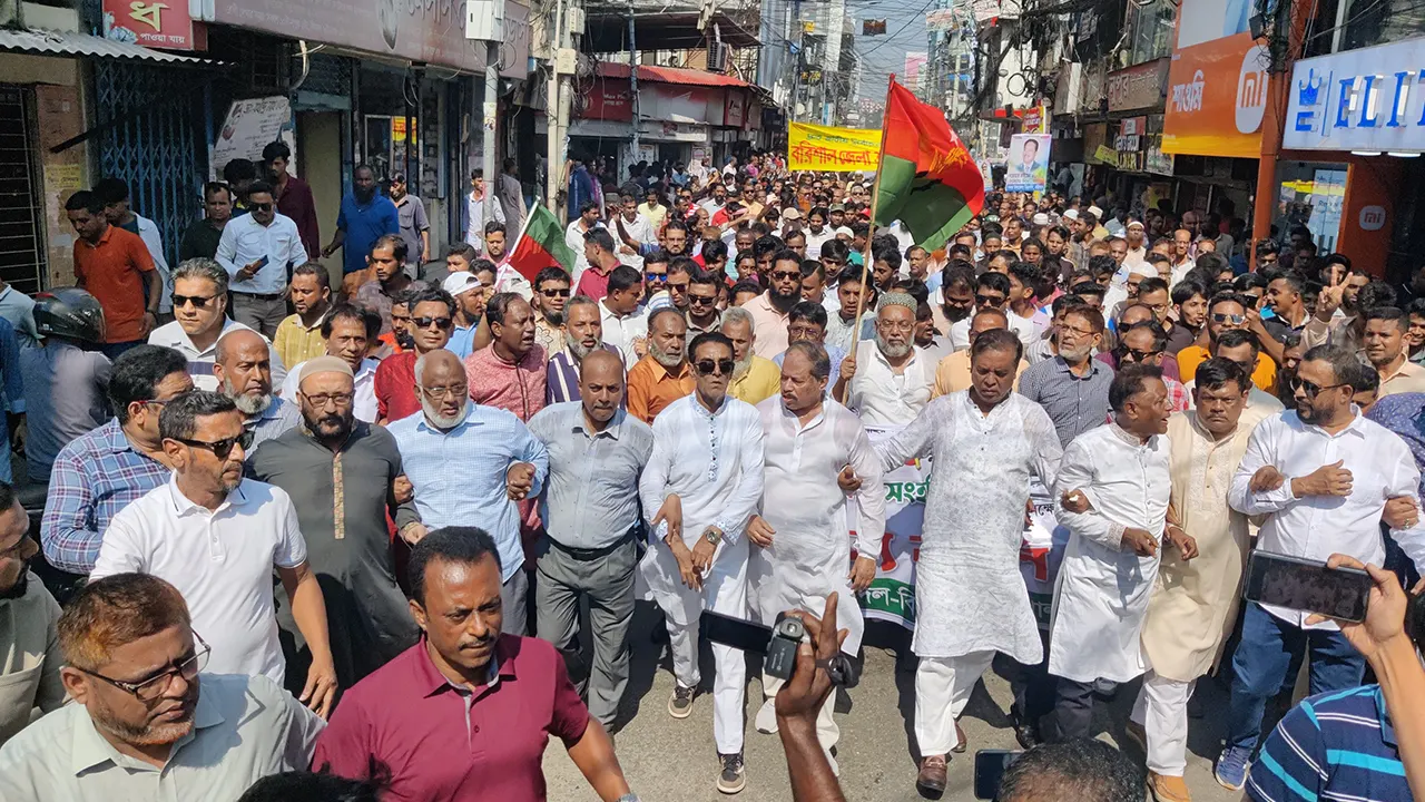 নির্বাচন বানচালের চেষ্টা করলে দেশে আবারও বিপ্লব ঘটবে : সরোয়ার