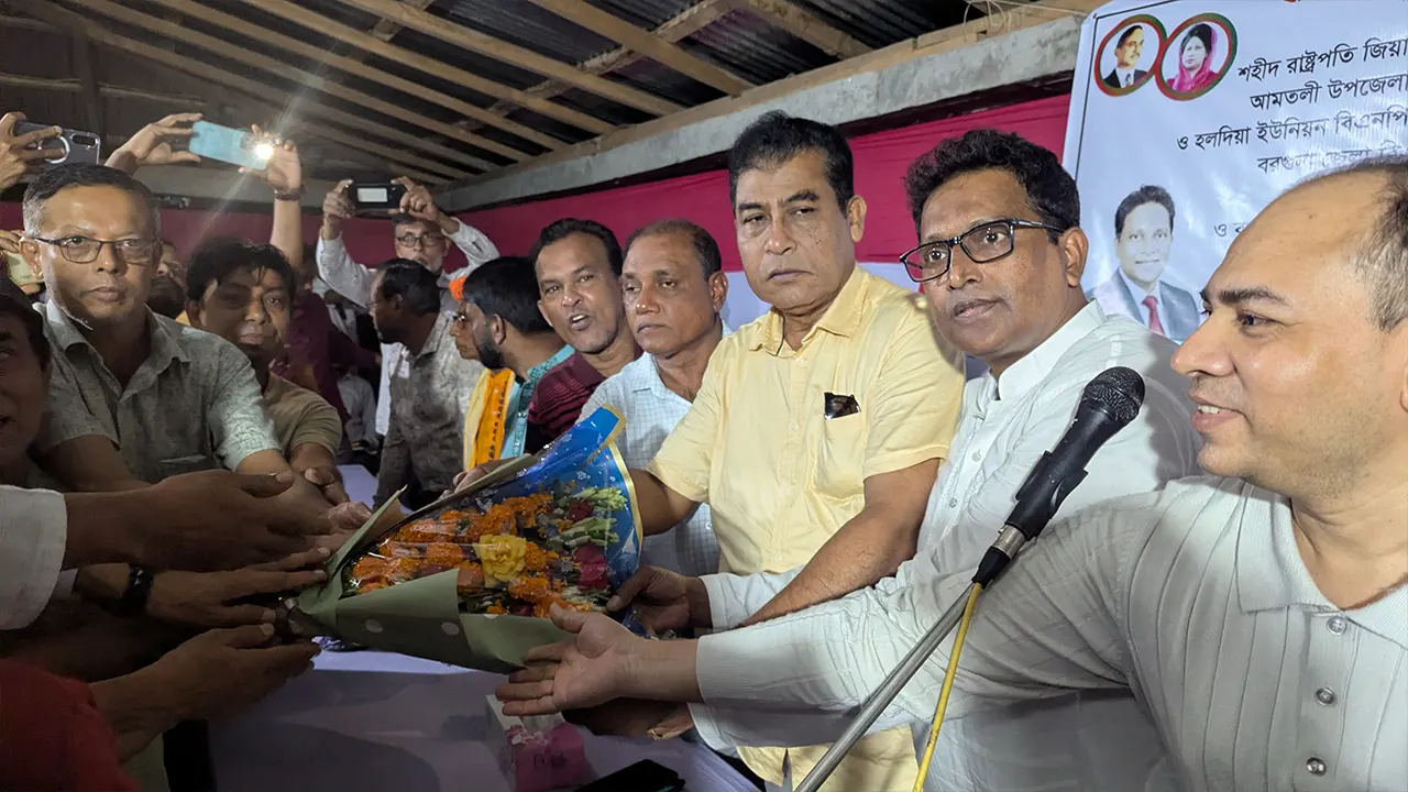 বিএনপিতে যোগ দিলেন ৫ শতাধিক সনাতন ধর্মাবলম্বী