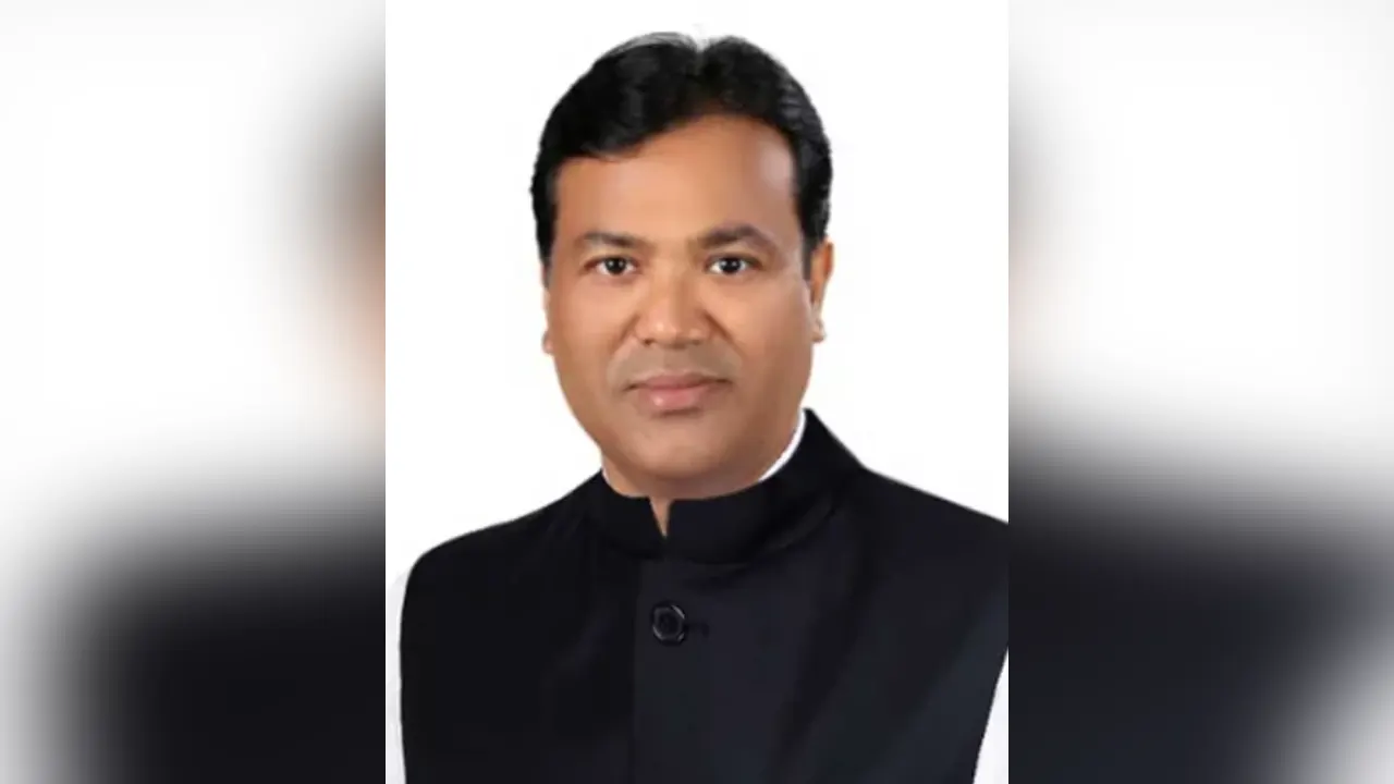 মানবপাচার মামলা বায়রার নেতাকে গ্রেপ্তারের পর জিম্মায় মুক্তি