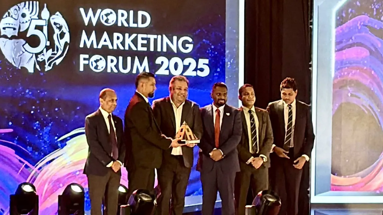 এএমএফ এশিয়া মার্কেটিং এক্সিলেন্স অ্যাওয়ার্ড পেলেন ইমরান কাদির