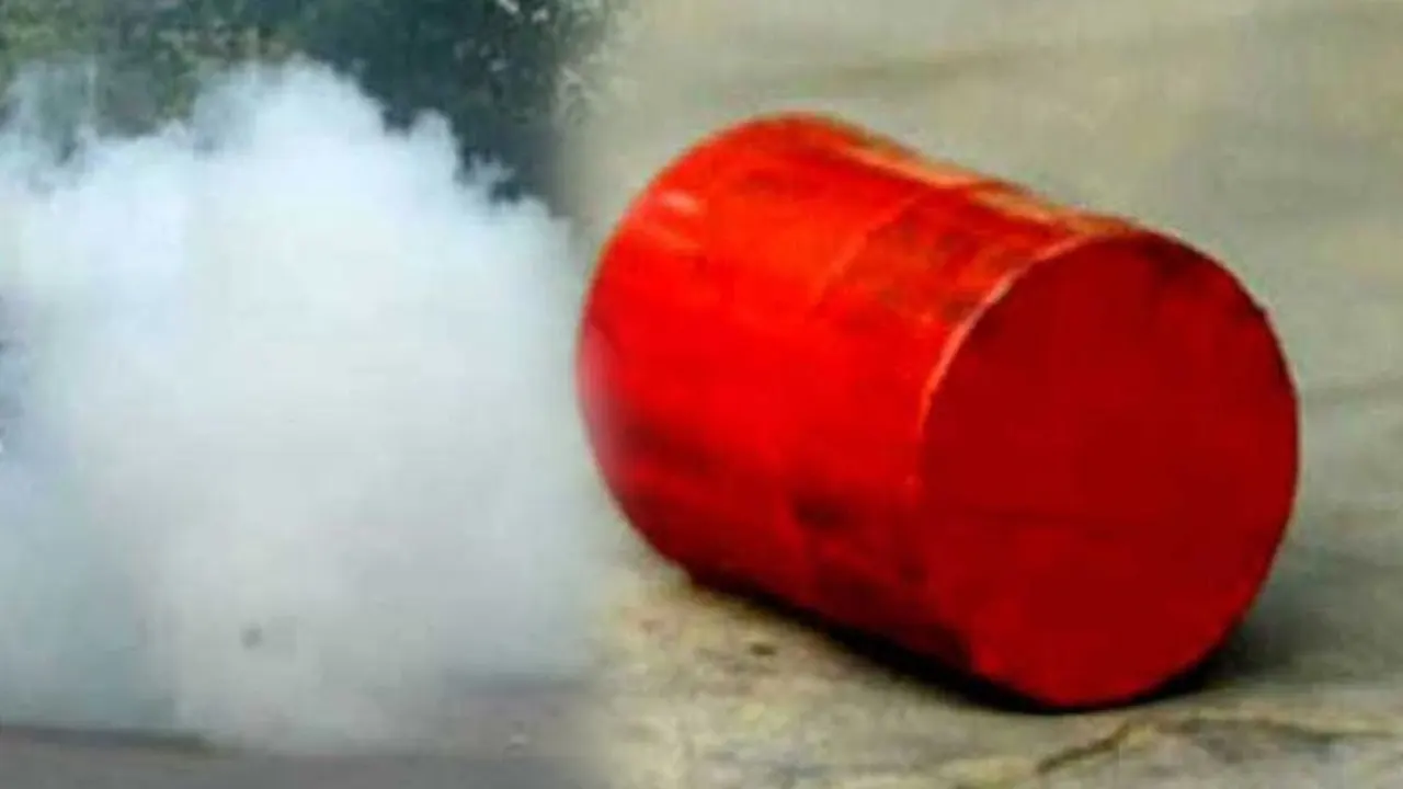 পিপি কার্যালয়ের সামনে পটকা ফুটিয়ে ভীতির চেষ্টা