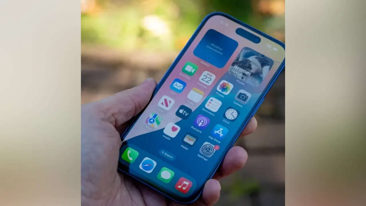 কলেজে শিক্ষার্থীদের টিকটক ভিডিও, মোবাইল নিষিদ্ধ করল কর্তৃপক্ষ