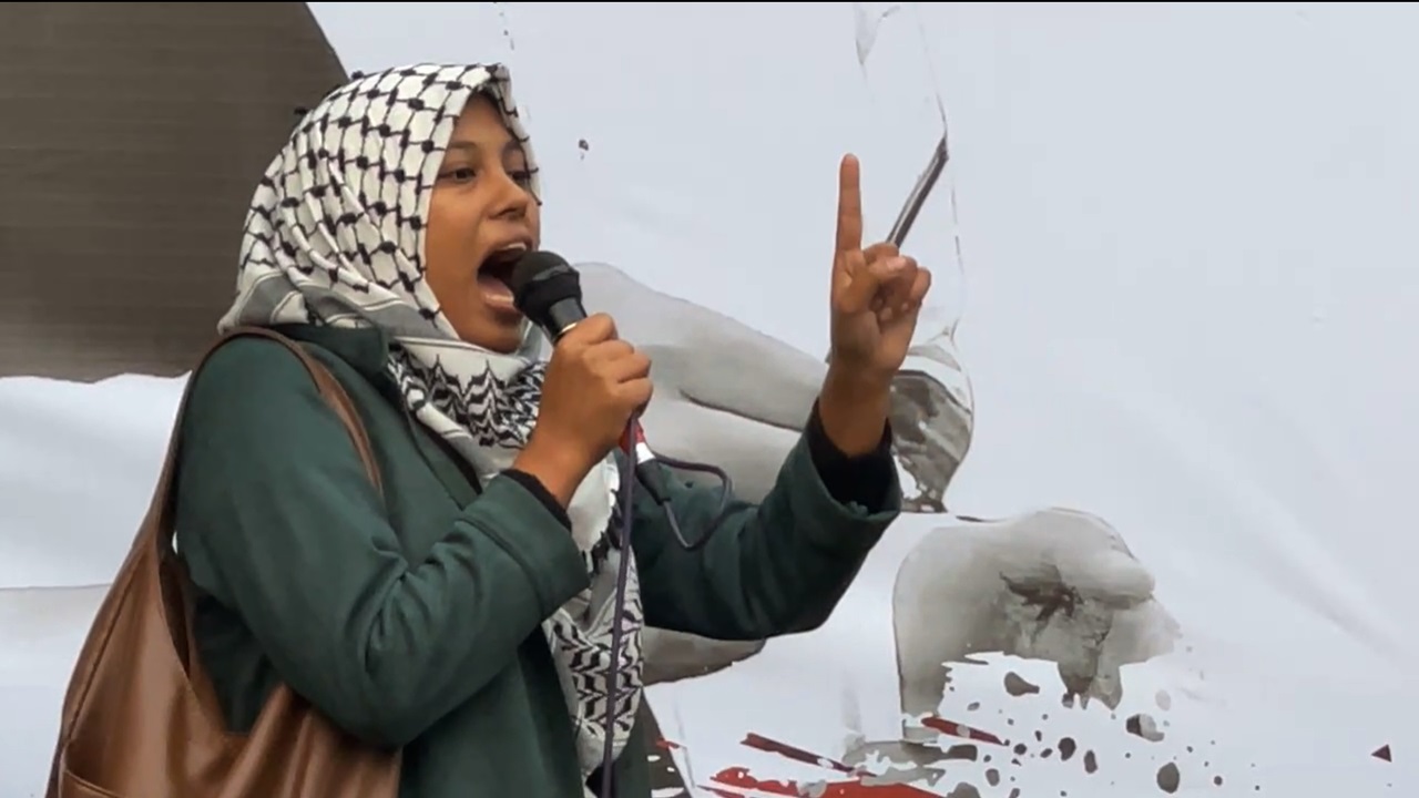 ইনকিলাব মঞ্চের নামে চাঁদা উত্তোলন নিয়ে তোলপাড়: আকিফ আব্দুল্লাহকে জুমার সতর্কতা