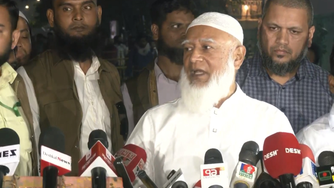 আল্লাহ জীবিতকে তুলে নিতে পারেন, মৃতকেও ফিরিয়ে দিতে পারেন