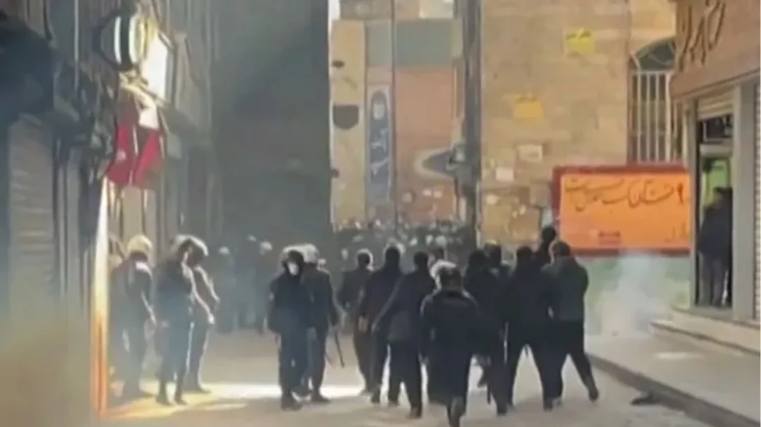 পুরো ইরানে ইন্টারনেট বন্ধ!