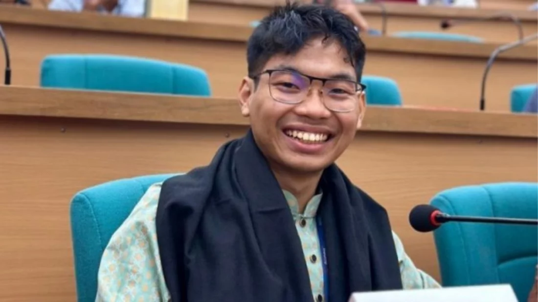 এভাবে পদত্যাগ করলে শিক্ষার্থীদের সঙ্গে প্রতারণা হয়ে যাবে: ডাকসু নেতা সর্বমিত্র